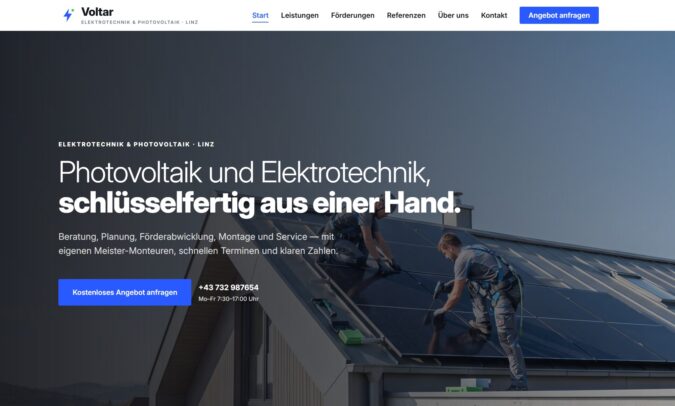 Mit Claude erstellte Firmenwebseite für Elektrotechnik und Photovoltaik - Startseite mit Hero-Bereich und Navigation